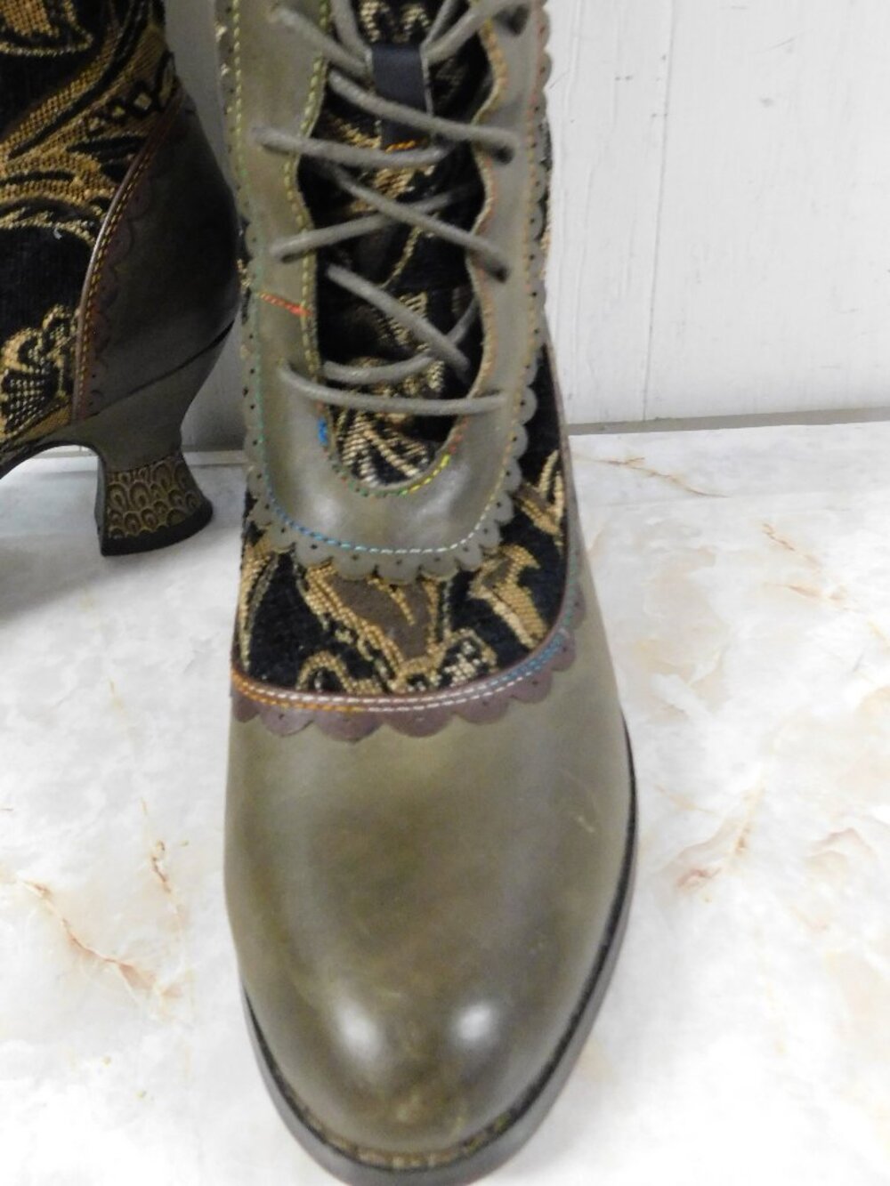 L' Artiste Spring Step BEWITCH Brown Carpet Leather sz 39Tapestry Ankle Boots - Picture 2 of 11
